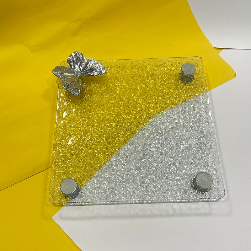 Butterfly cake stand clear texture