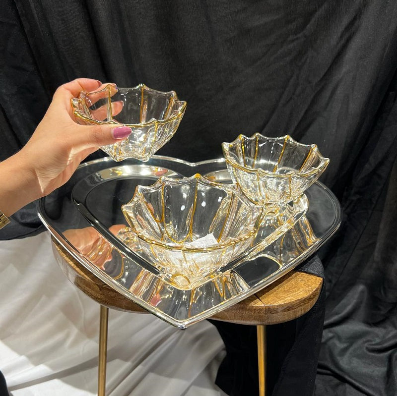 Heart tray with 3 glass bowls