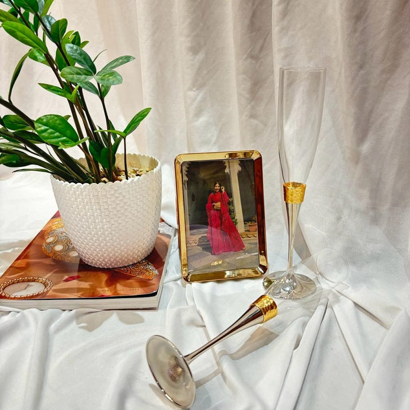 Curvy Edge photoframe gold Small