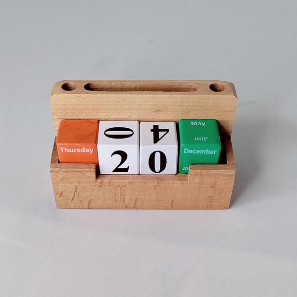 Table Top With Pen Stand & Calender