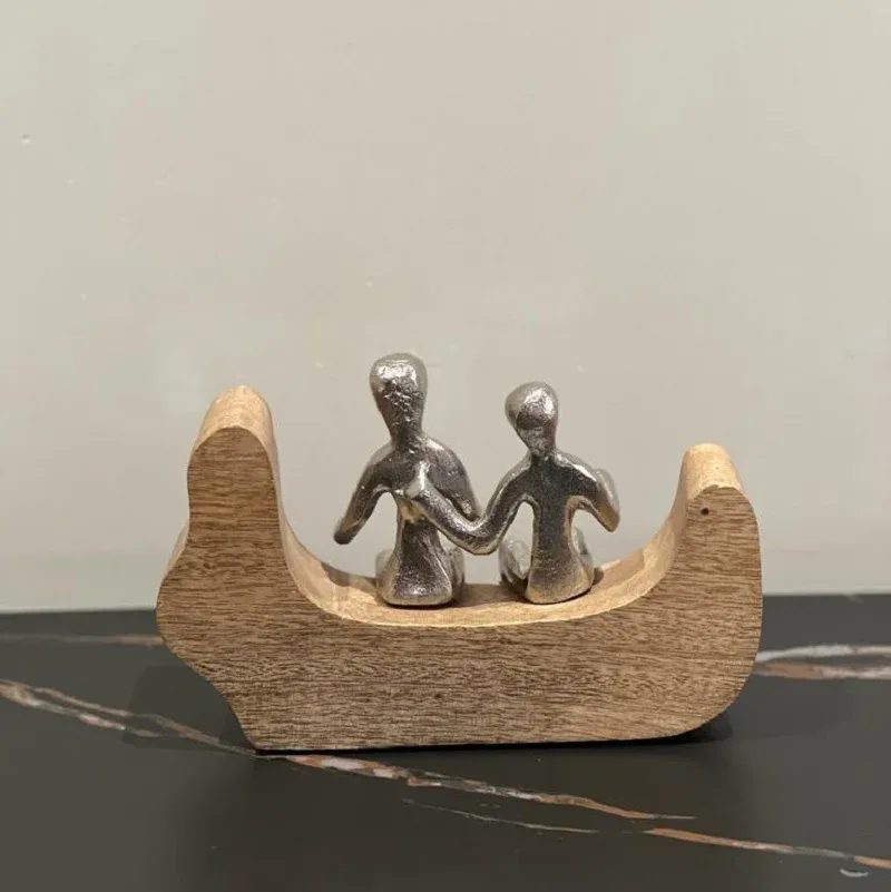 WOODEN ARCH ART